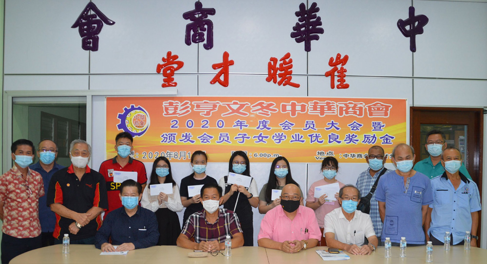 叶玉钦吁政府 提供商家优惠贷款